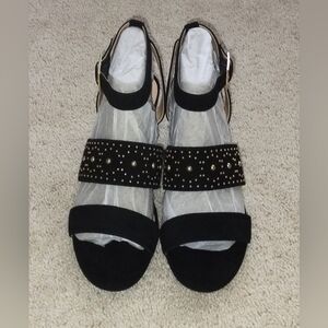 Rockport Taylor Stud Band Sandals. Black Suede Leather 10W New With Box